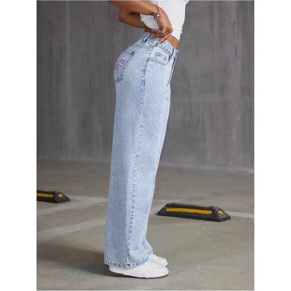 Vibrant Light Wash Y2K Baggy Jeans with Bow and Embroidery - Fall Must-Have - Picture 4 of 6